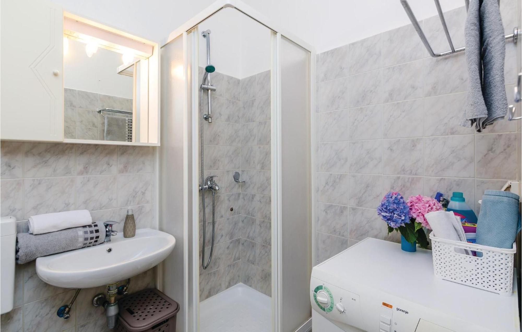 Pet Friendly Apartment In Bosanka With Kitchen Dubrovnik Bagian luar foto